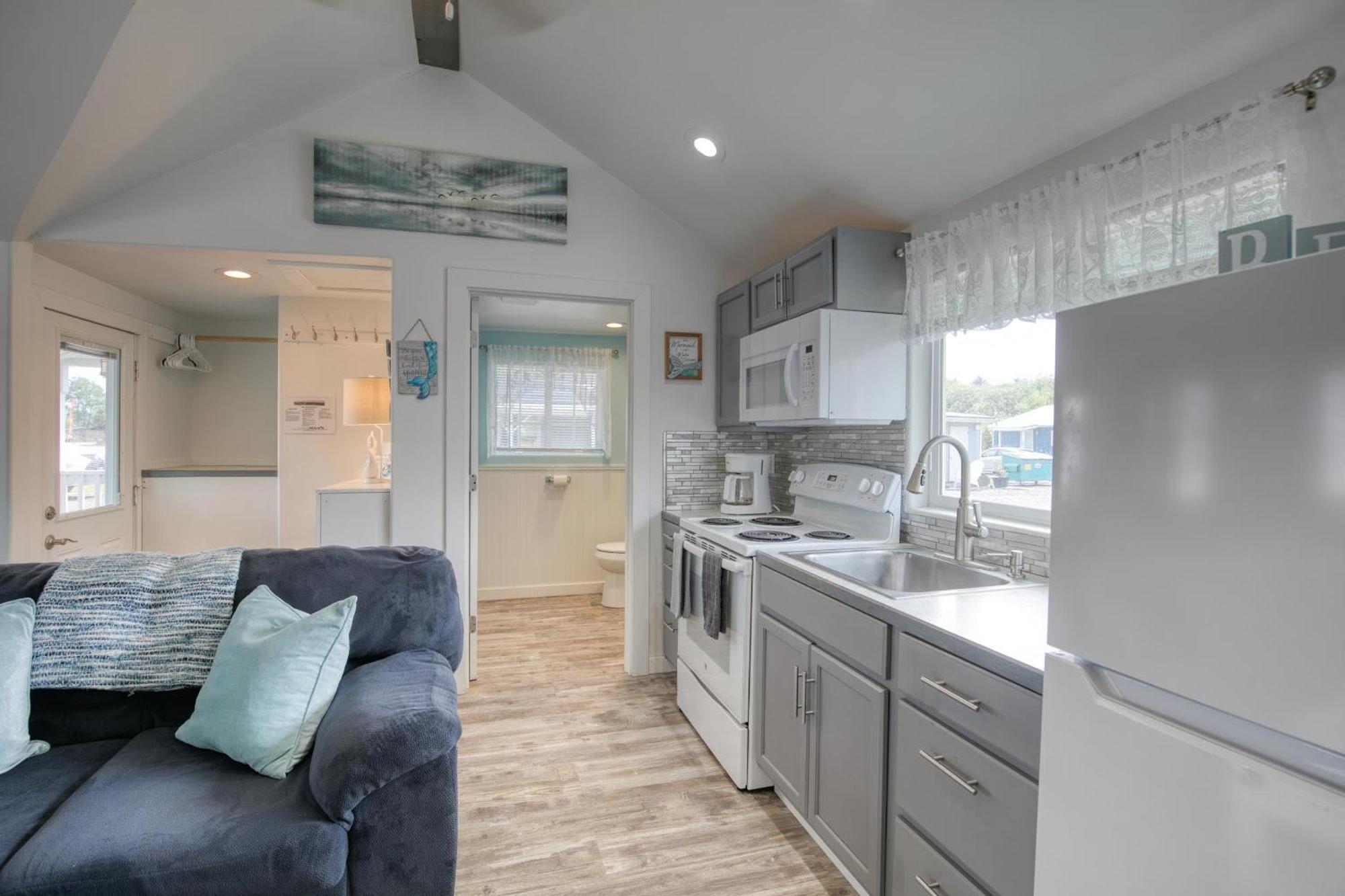 Mermaid Cottage 1-Bedroom Beach Cottage Grayland エクステリア 写真