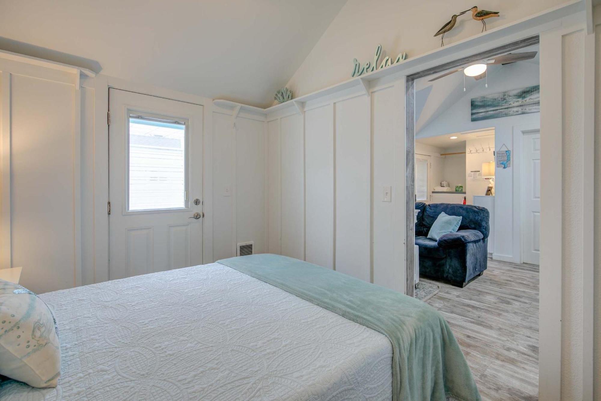 Mermaid Cottage 1-Bedroom Beach Cottage Grayland エクステリア 写真
